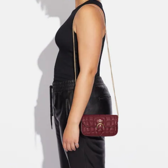Coach Handbags - NEW Coach Kleo Crossbody With Quilting